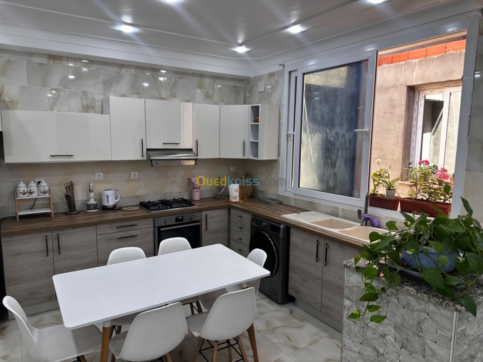 Location vacances Appartement F3 Tipaza Gouraya