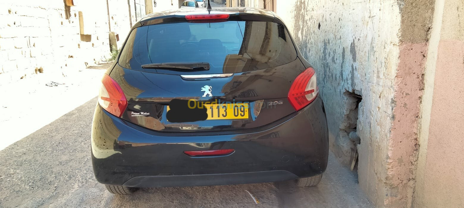 Peugeot 2008 2013 208.activ