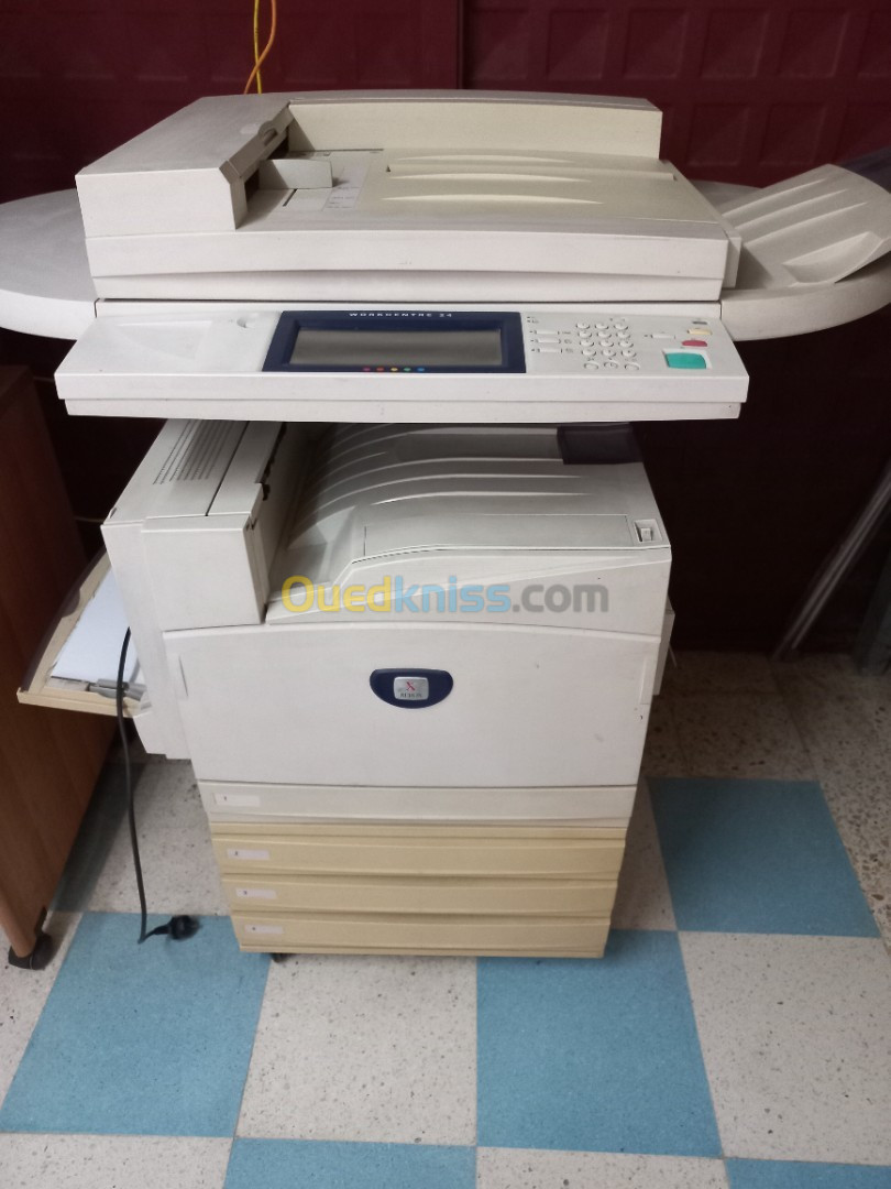 VENDS IMPRIMANTE LASER COULEUR XEROX