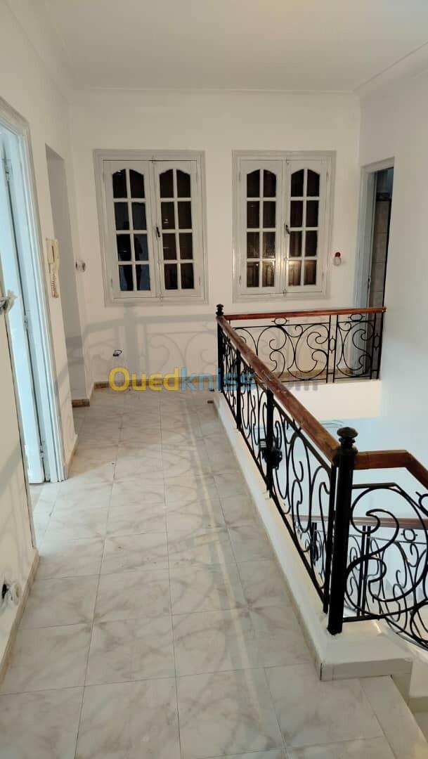 Location Appartement F4 Alger Hydra