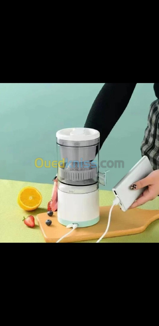 Citrus juicer عصارة محمولة