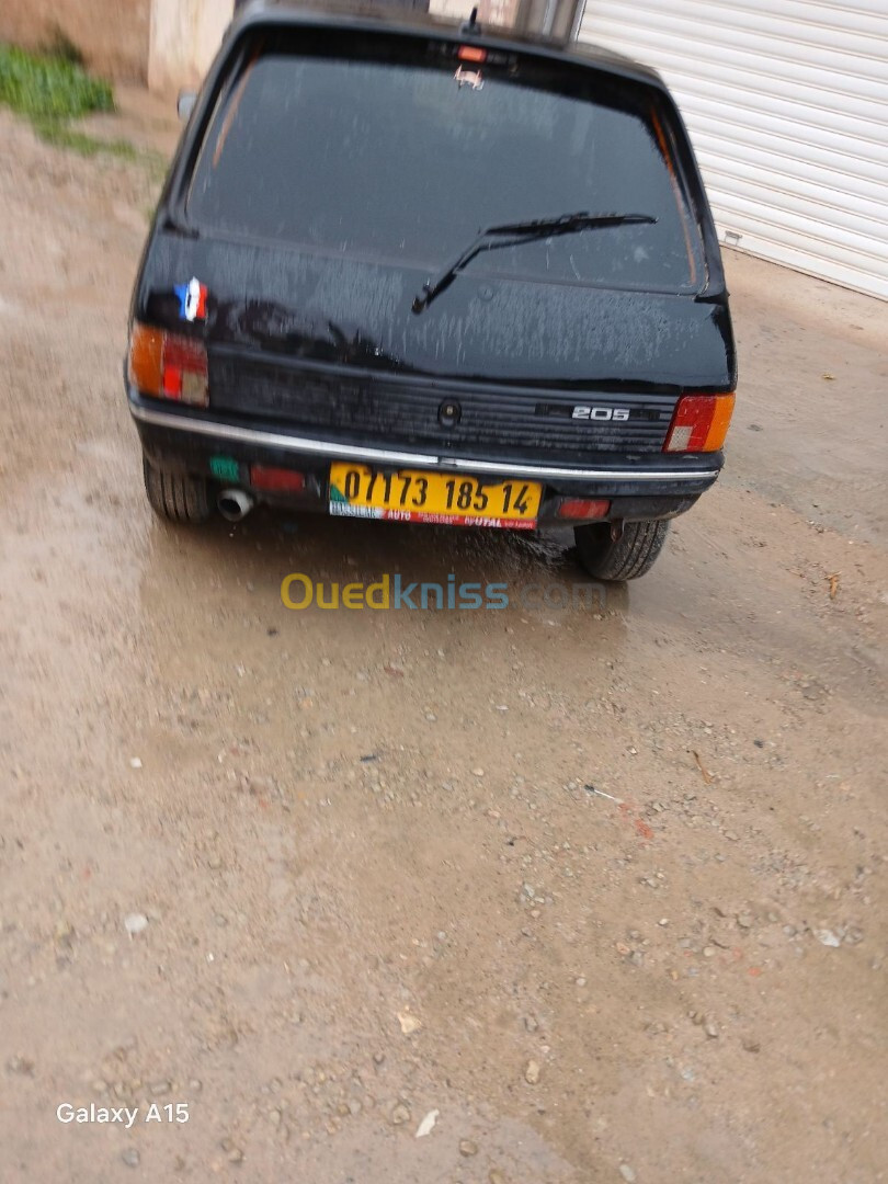 Peugeot 205 1985 205