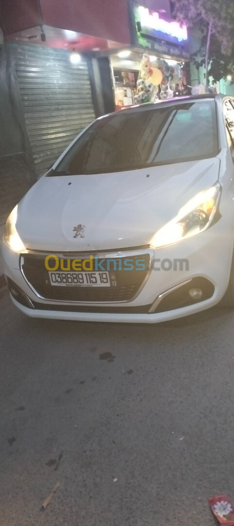 Peugeot 208 2015 208