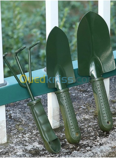 2 - JARDINAGE-KIT JARDINAGE 3 OUTILS EN FER ANTI ROUILLE PRIX 2 400 DA RECUPERER A OULED FAYET