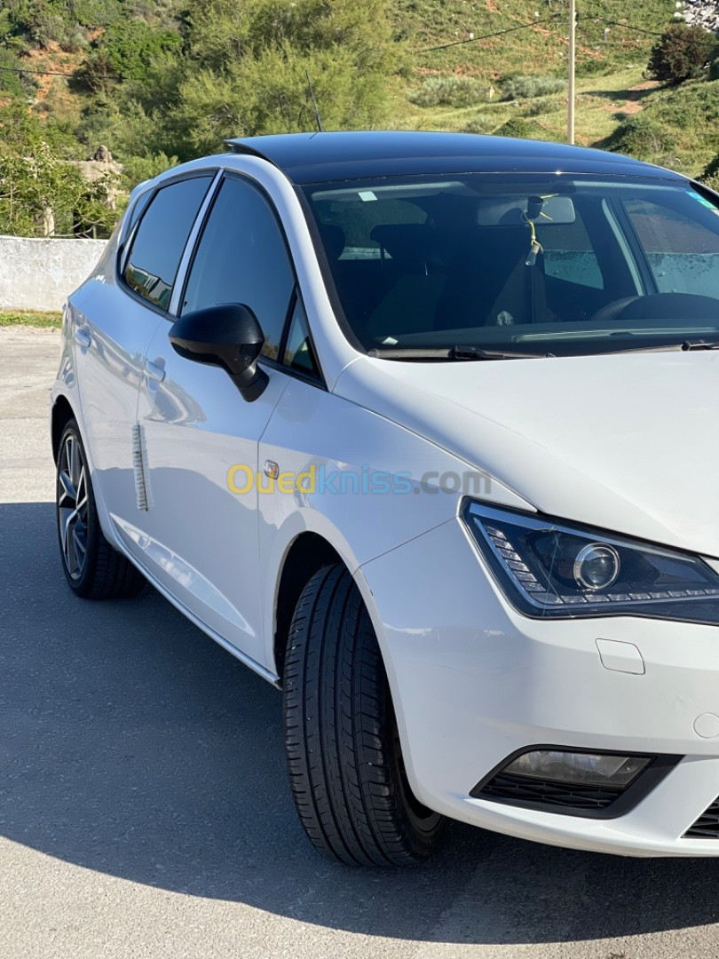 Seat Ibiza 2015 Black Line