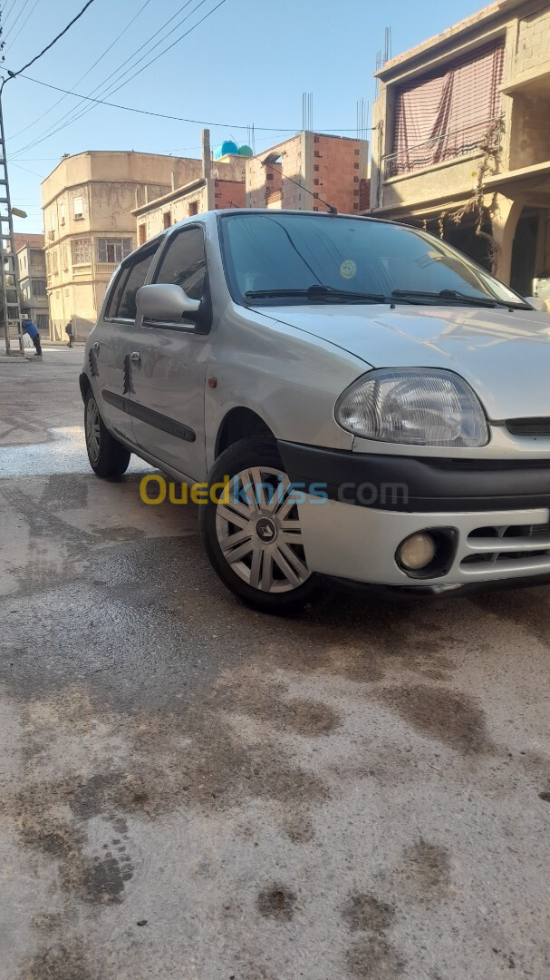 Renault Clio 2 2000 Extreme