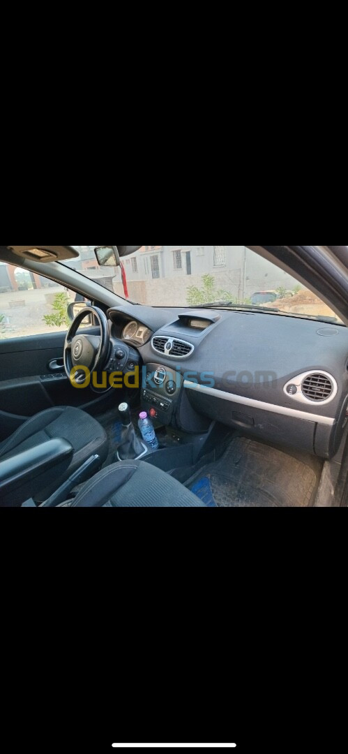 Renault Clio 3 2011 Exception