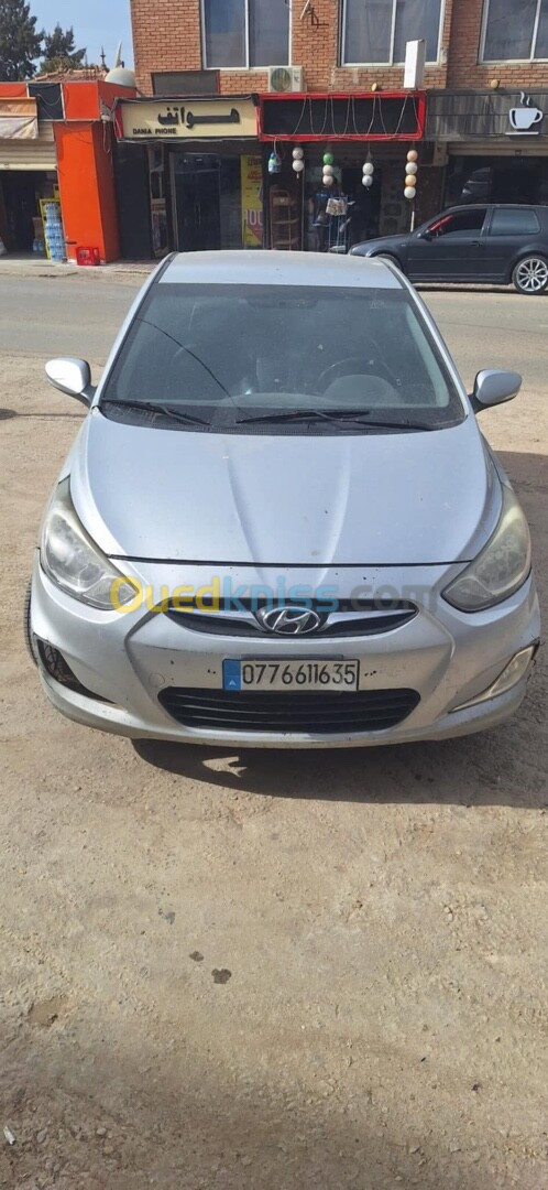 Hyundai Accent RB  4 portes 2016 Accent RB  4 portes