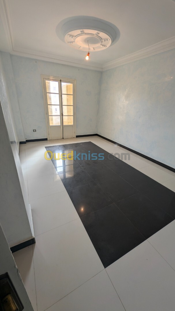 Vente Appartement F5 Mostaganem Mostaganem