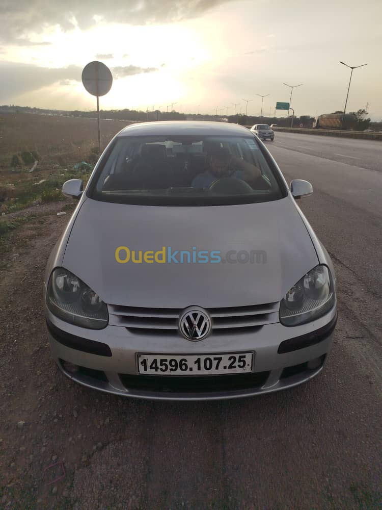 Volkswagen Golf 5 2007 R32