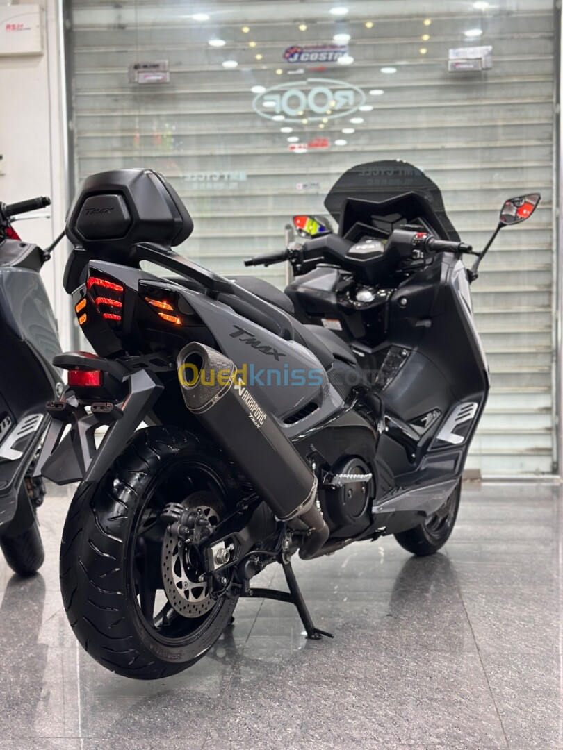 Yamaha tmax 530 lux max 2016