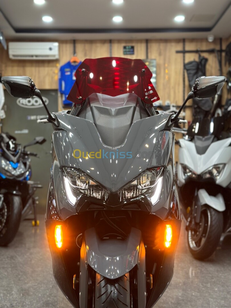 Yamaha Tmax 560 2022