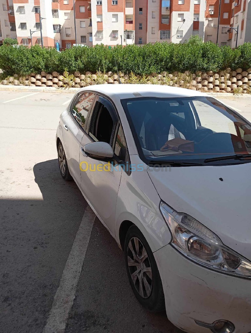 Peugeot 208 2014 Active