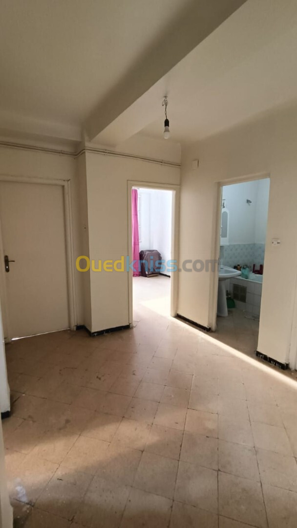 Location Appartement F3 Alger El magharia