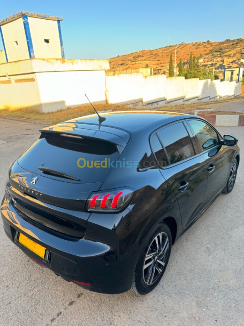 Peugeot 208 2022 Allure Facelift