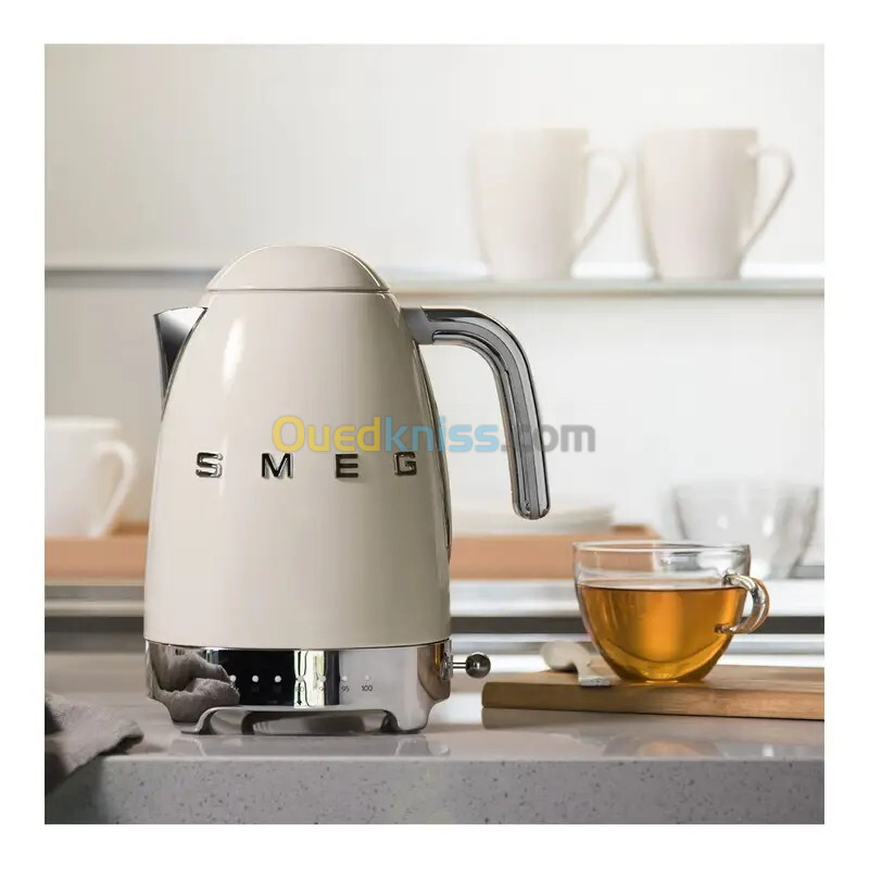 SMEG BOUILLOIRE KLF04 2400W / 1.7L