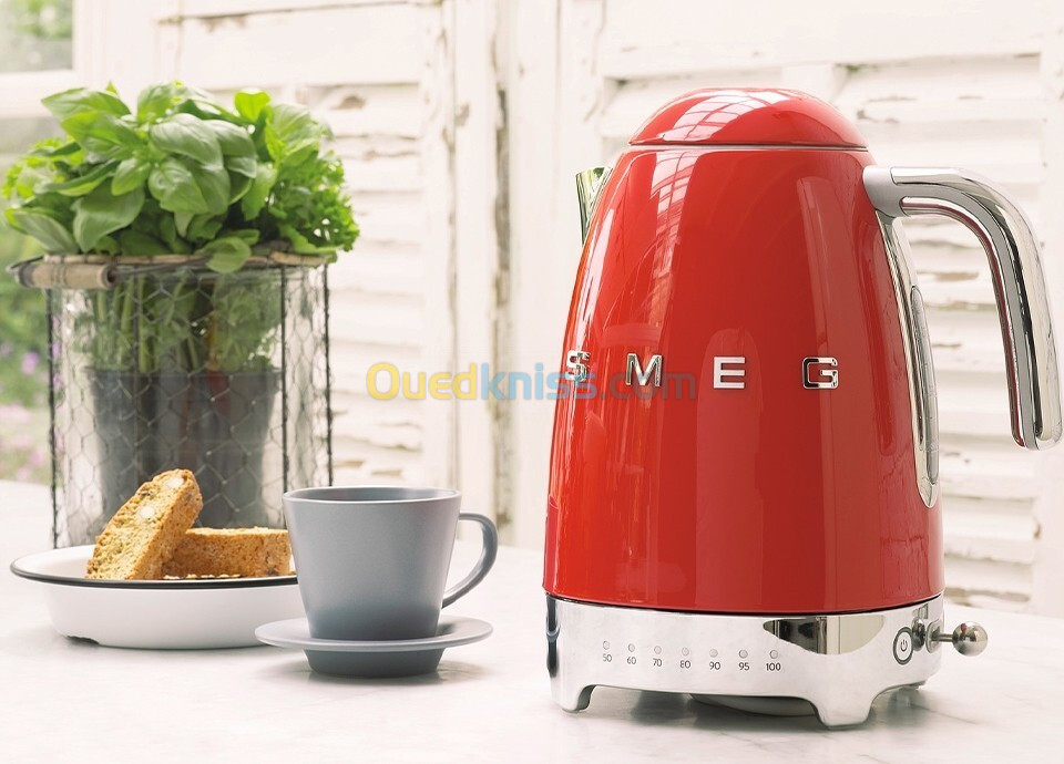 SMEG BOUILLOIRE KLF04 2400W / 1.7L