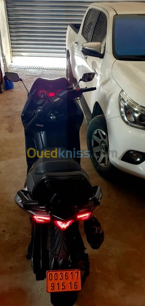 Yamaha Tmax 2018