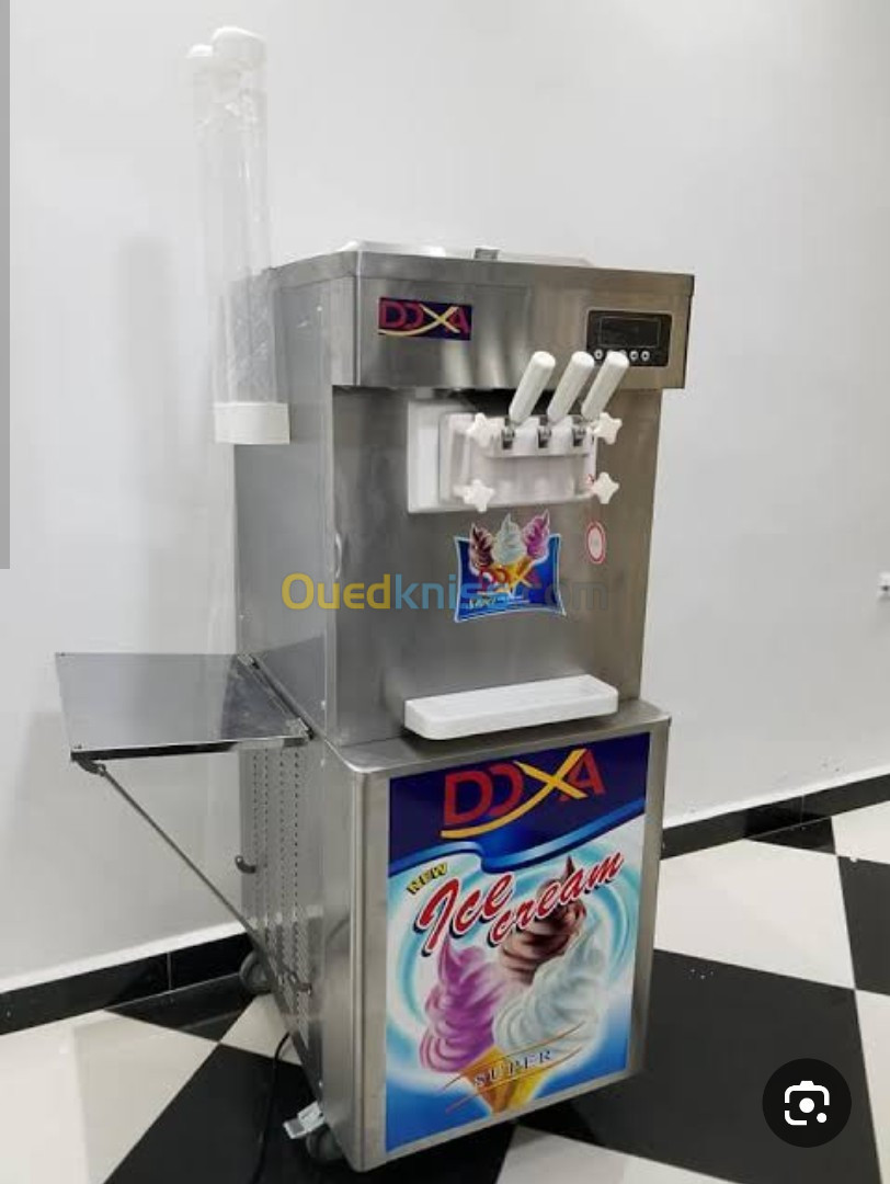 Machine of ice cream