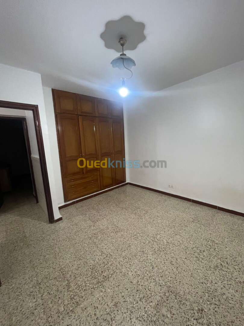 Location Appartement F4 Alger Cheraga