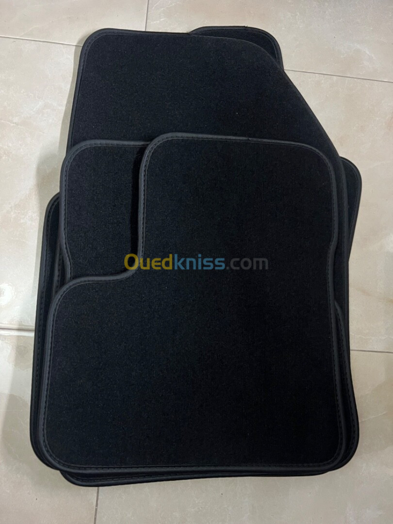 Les tapis moquette Fiat 500x neuf 