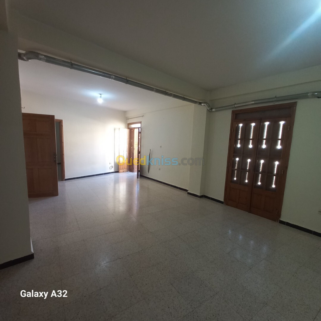 Location Appartement F3 Alger Bouzareah