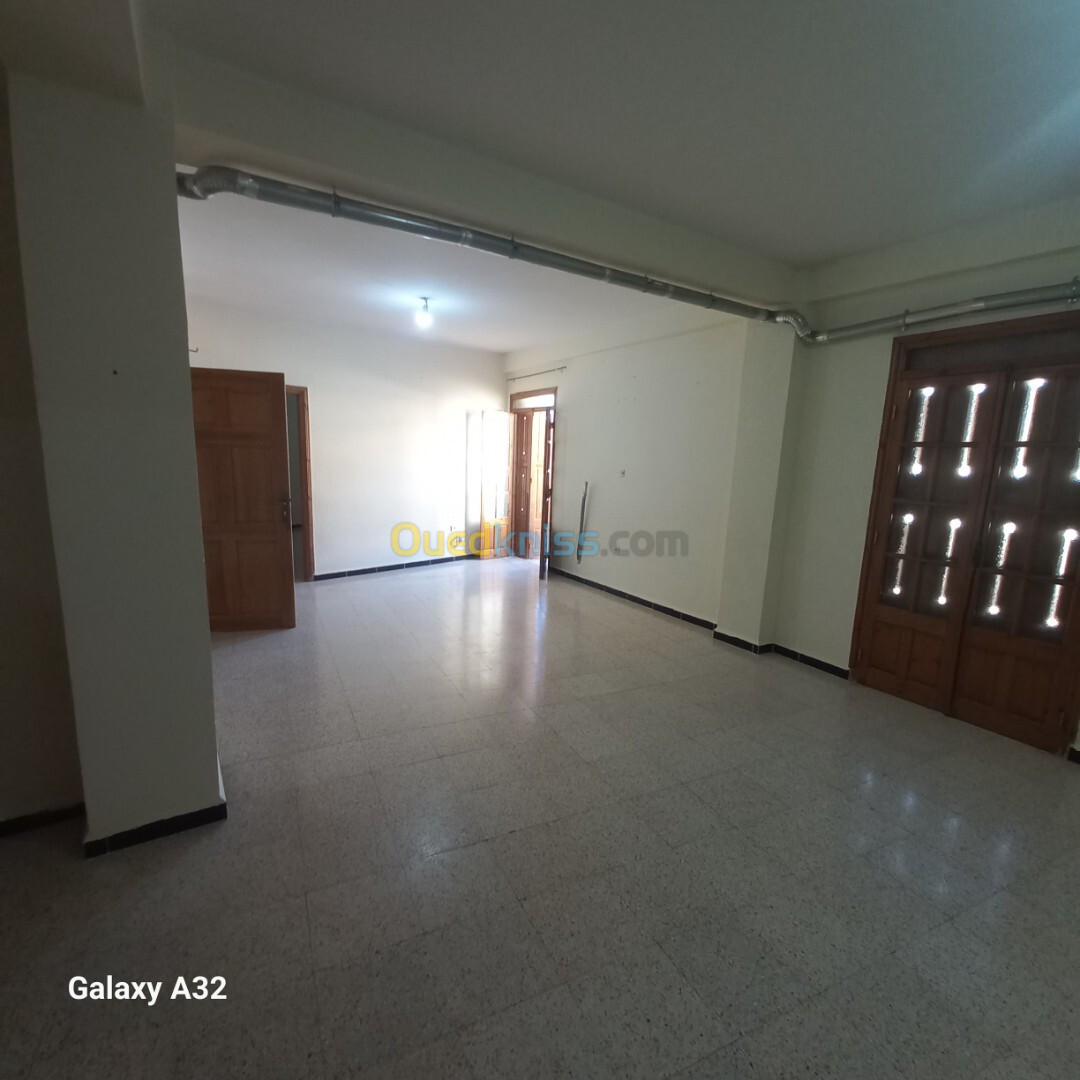 Location Appartement F3 Alger Bouzareah