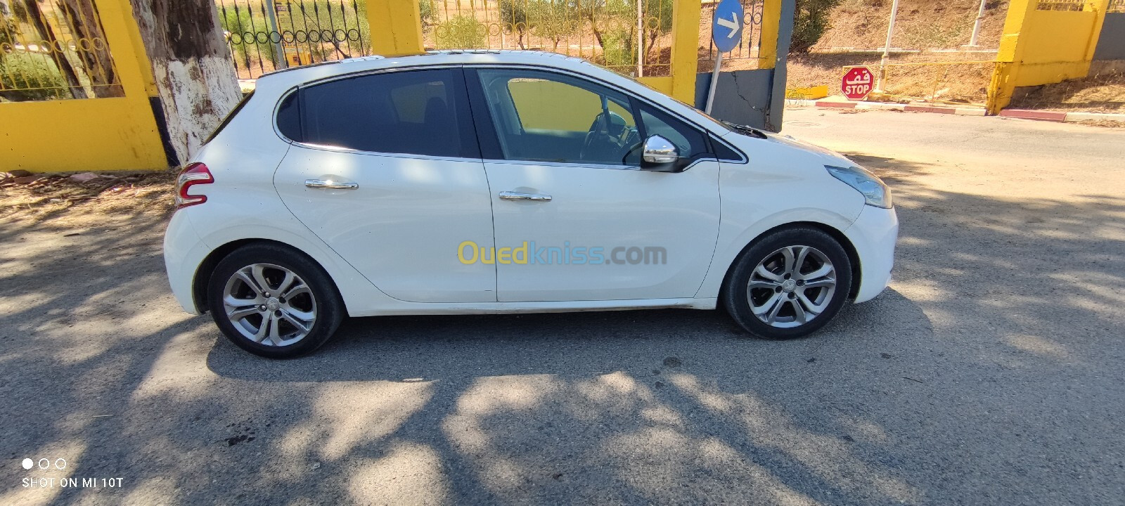 Peugeot 208 2015 Allure