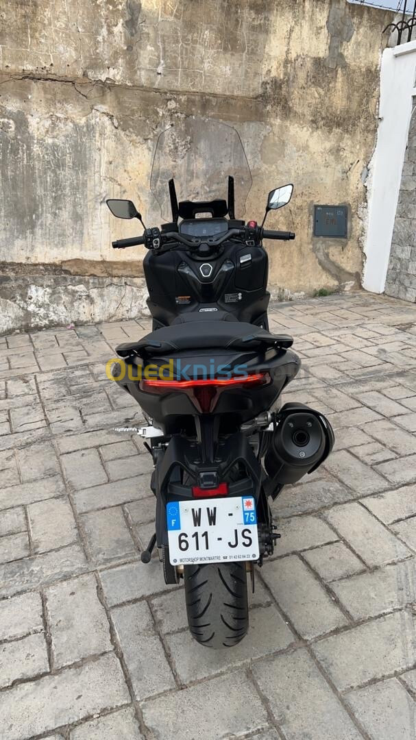 Yamaha T-max560 2023