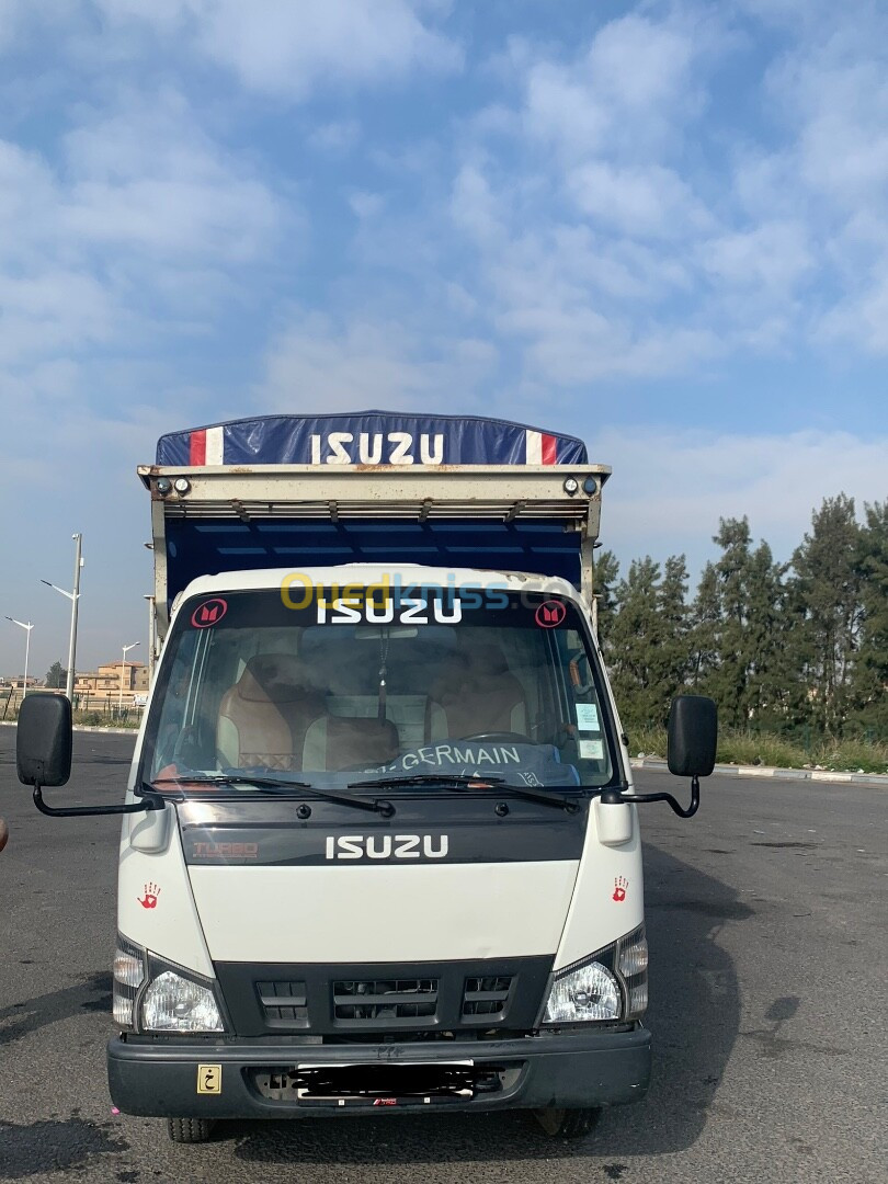 Isuzu Npr 2013