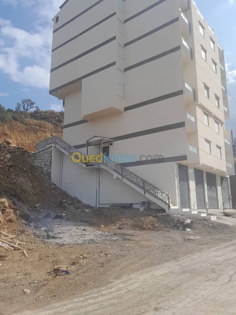 Vente Appartement F3 Tizi Ouzou Tigzirt