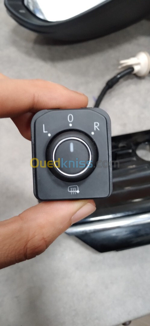 Bouton rétroviseurs sans rabattable d'origine volkswagen golf 8 seat audi skoda