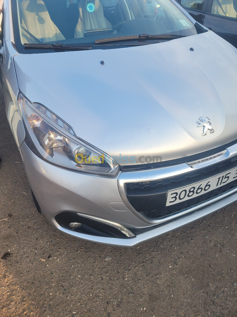 Peugeot 208 2015 Allure Facelift