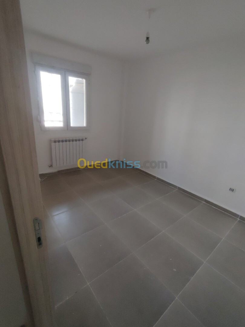 Location Appartement F3 Boumerdès Corso