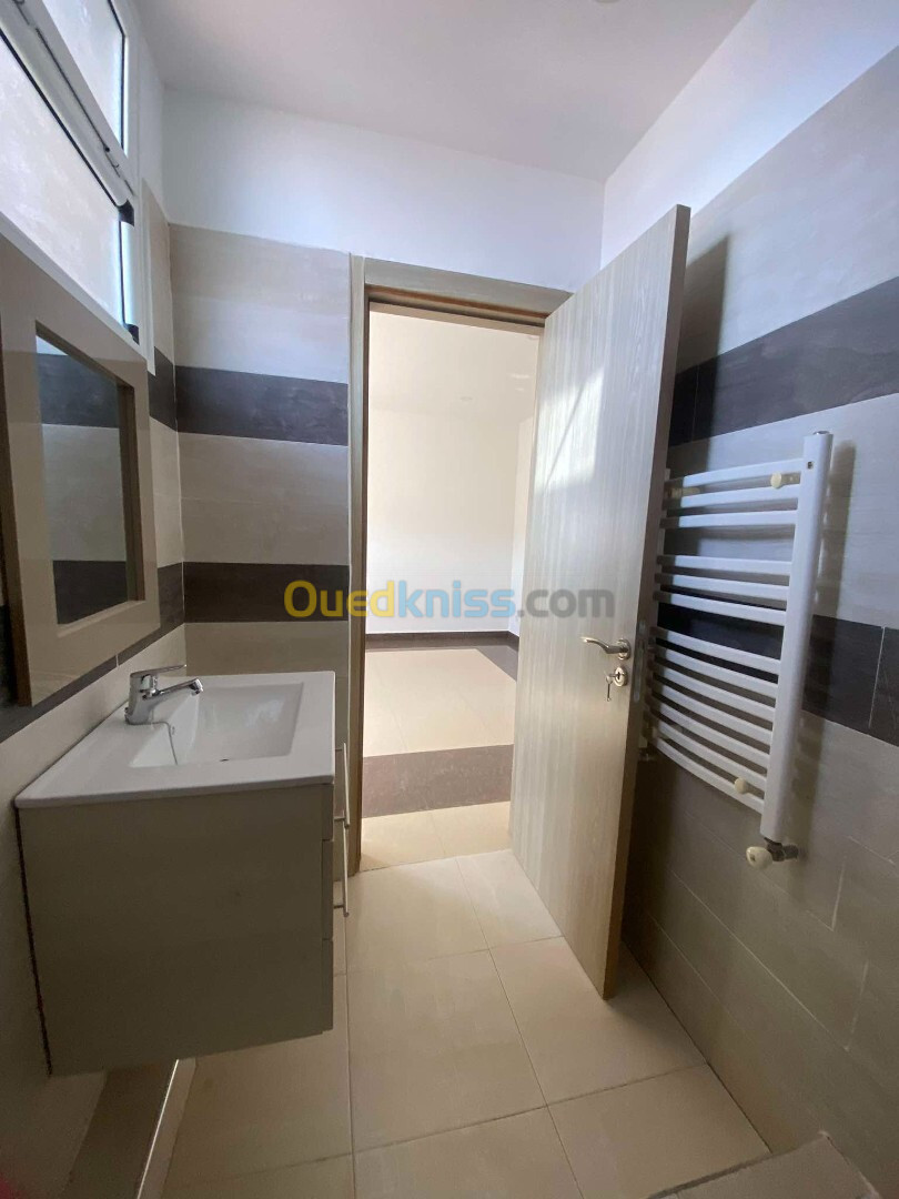 Vente Appartement F5 Annaba Annaba