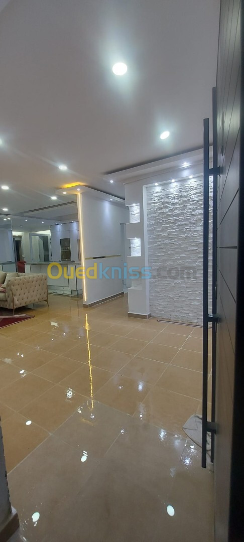 Location Appartement F4 Annaba Annaba