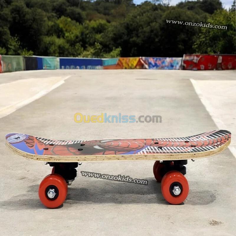 Skateboard, Planche a roulettes en bois pour enfant