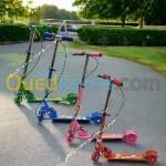 Trottinette avec roues lumineuses pour enfant