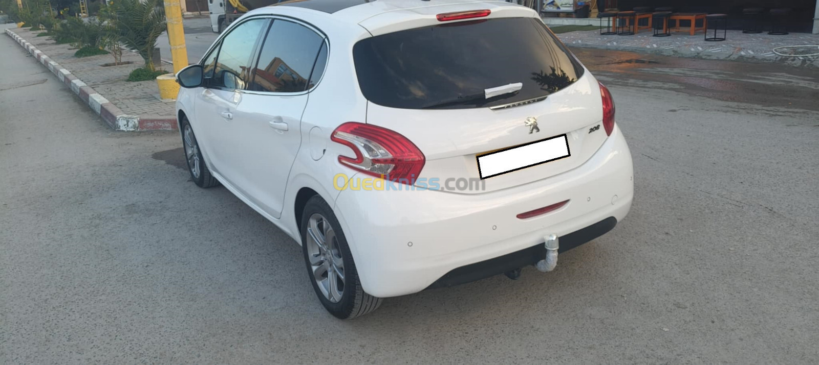 Peugeot 208 2015 Allure