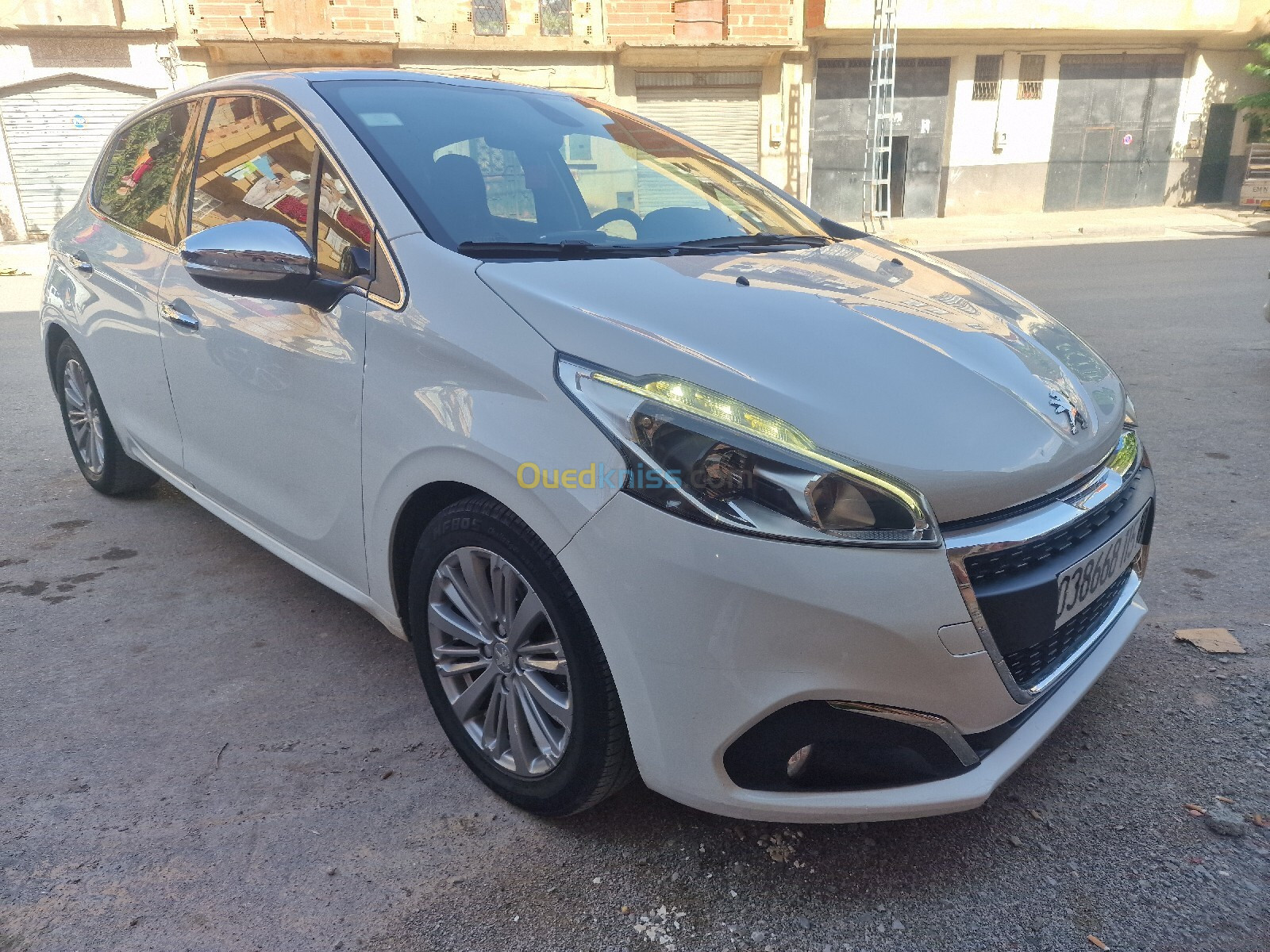 Peugeot 208 2015 Allure Facelift