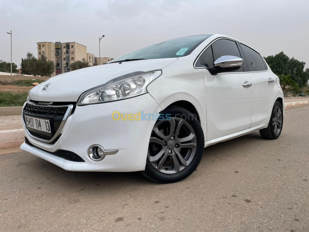 Peugeot 208 2014 Allure