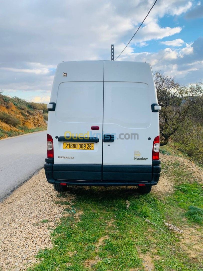 Renault Master 2,5 120 2009