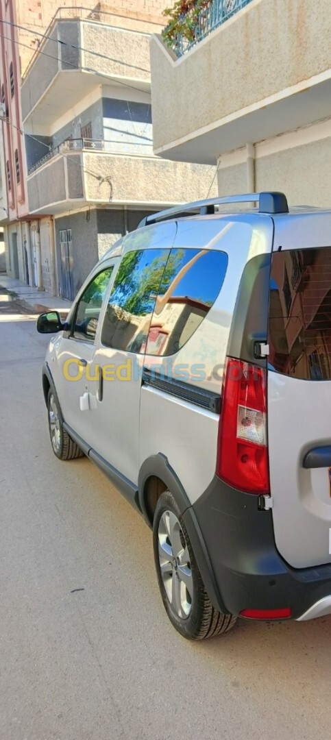 Renault Kangoo Stepway 2023 