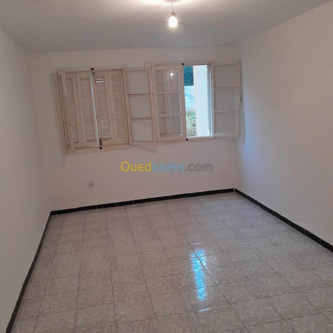 Location Appartement F3 Alger Souidania