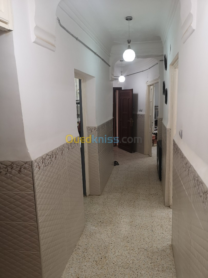 Location Appartement F3 Alger Ain benian