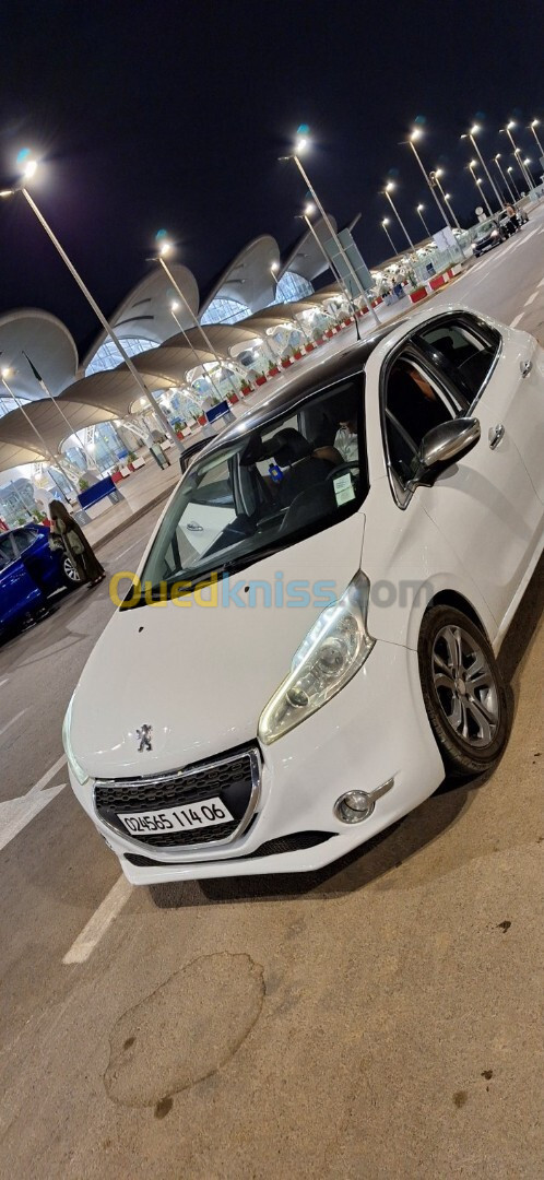 Peugeot 208 2014 Allure