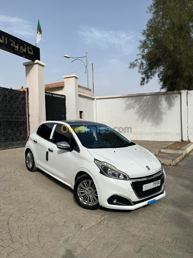 Peugeot 208 2015 Allure Facelift