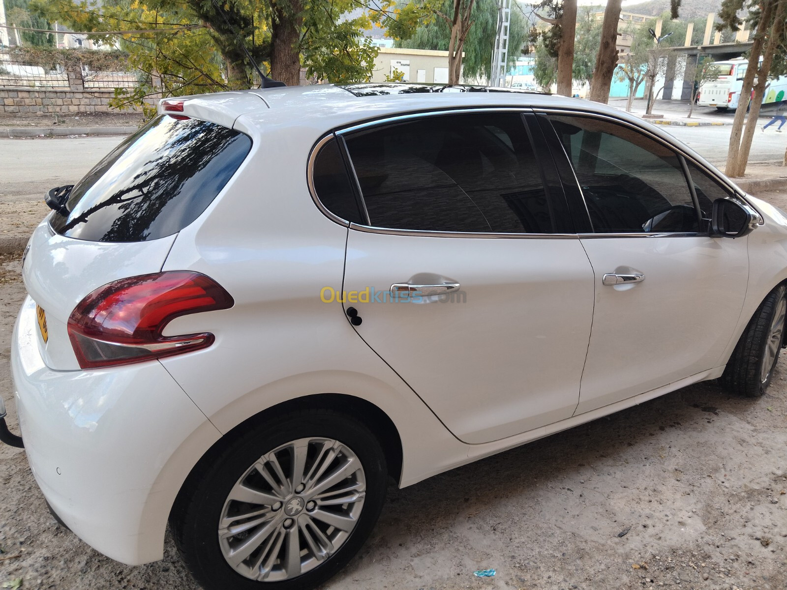 Peugeot 208 2019 Allure Facelift