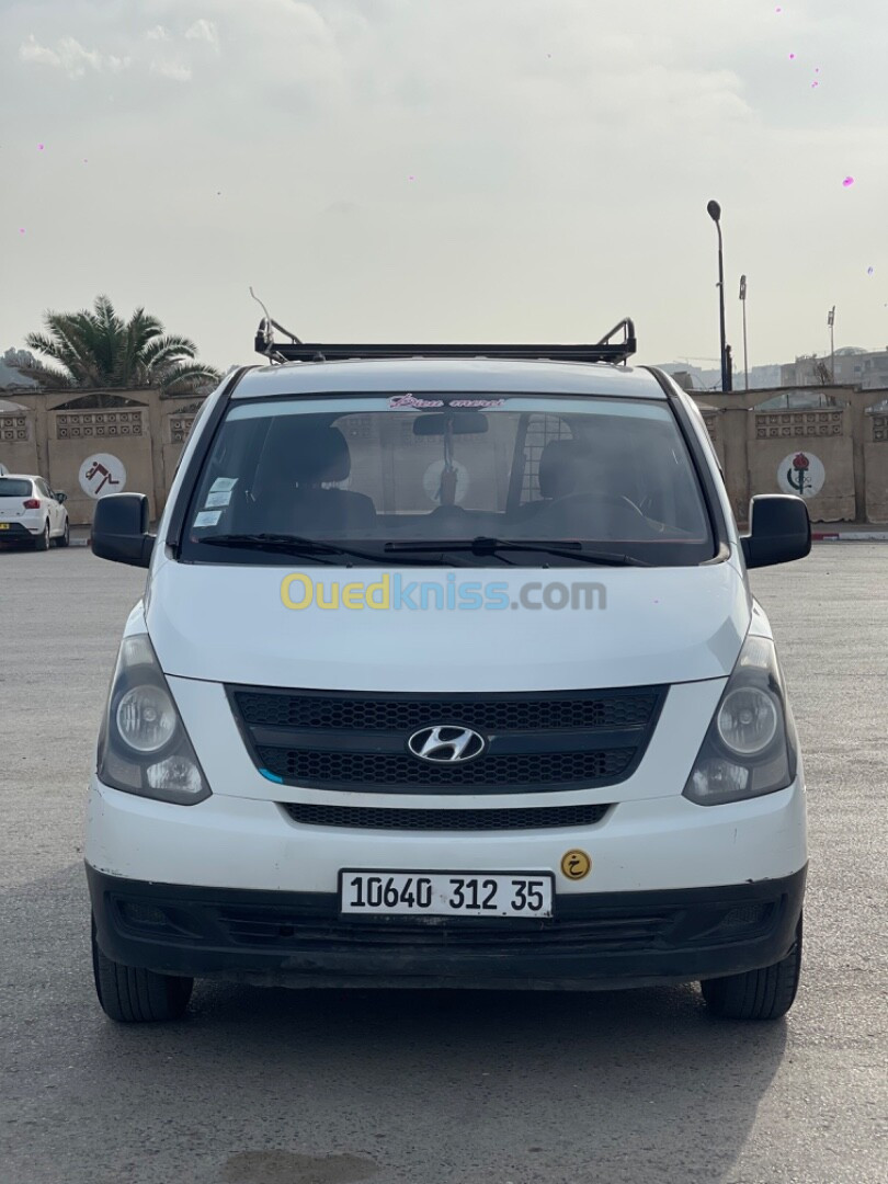 Hyundai H1 2012 Tolé