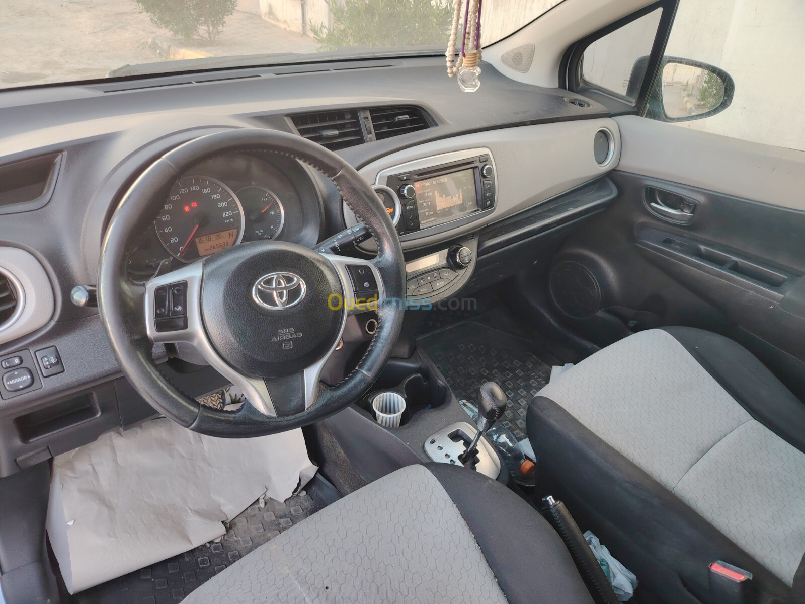 Toyota Yaris 2015 Lounge CVT